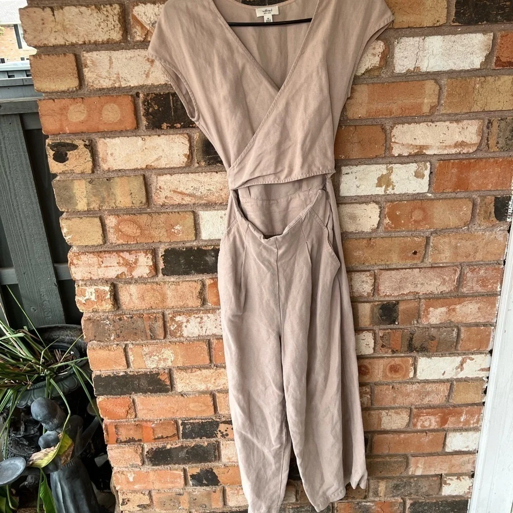 Aritzia Wilfred Linen Blend Beige Cut Open Front Wrap V Neck Jumpsuit